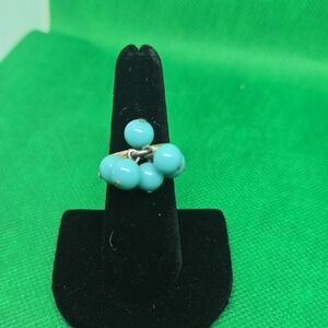 Elegant Turquoise Cluster Ring